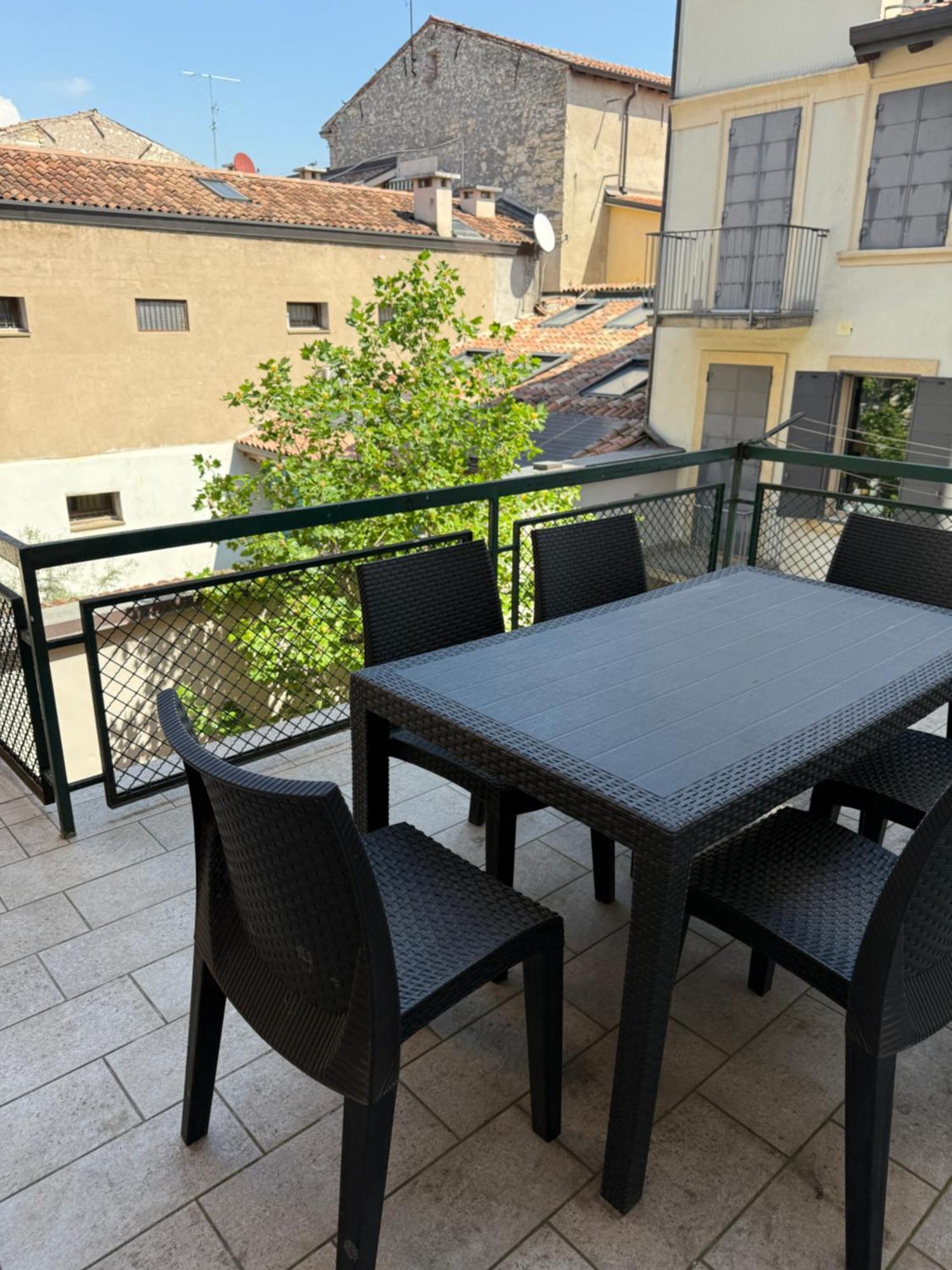 Ferienwohnung La Terrazza Di Vittoria Verona Exterior foto